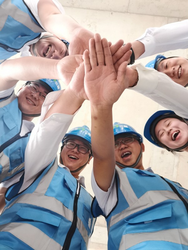 山东pp电子模拟器集团举办庆祝新中国成立70周年“我和我的祖国”书画摄影作品展